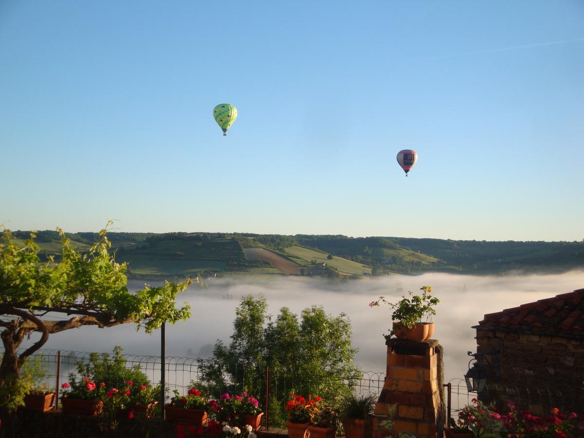 D'Ici Et D'Ailleurs Bed & Breakfast Cordes-sur-Ciel Exterior photo